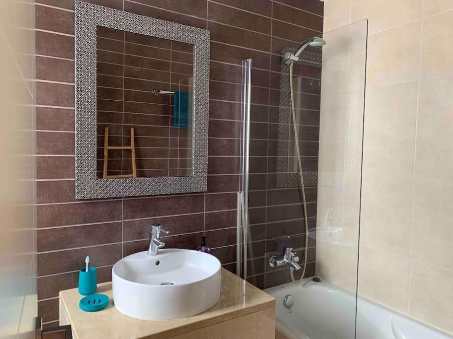 Penthouse Seaview And Golf Valle Romano אסטפונה מראה חיצוני תמונה